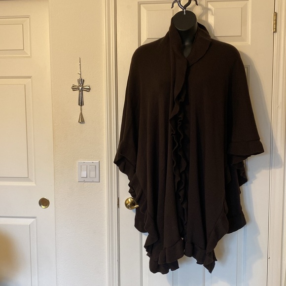 Croft & Barrow brown knit cape - Picture 2 of 7